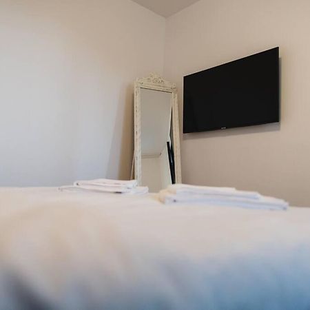2 Bedroom Apt Park Belvedere Sibiu Eksteriør bilde